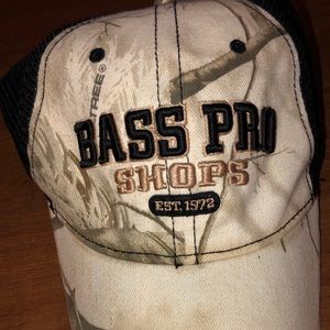 🎃4/20🎃Bass-pro cap
